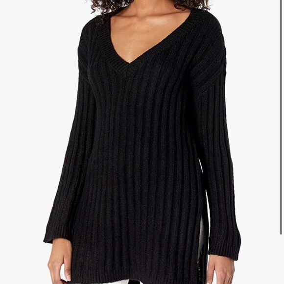 BB Dakota Big Deal Sweater - Picture 1 of 4